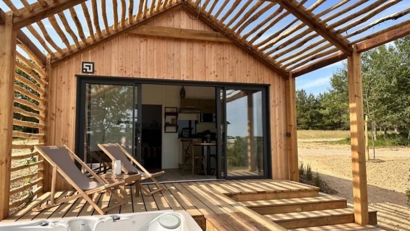 LODGE
